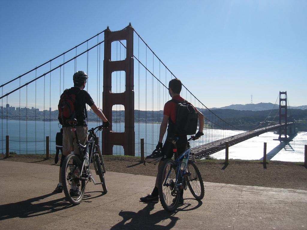 IMG_1915 Ergin and Dincer against view of the Golden Gate Bridge